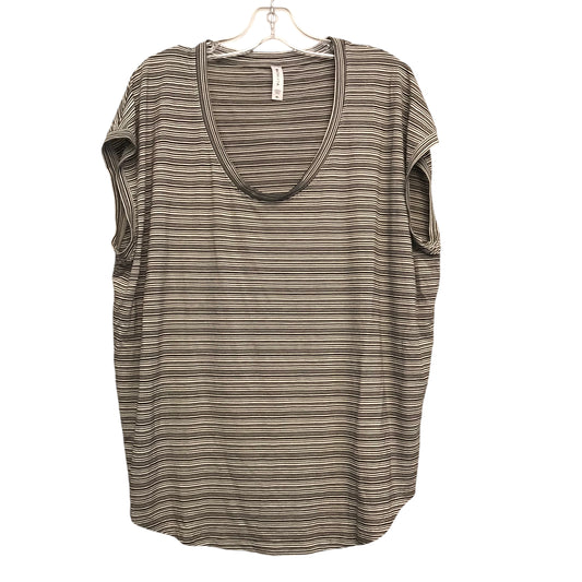 Top Sleeveless By Athleta In Striped Pattern, Size:Xl