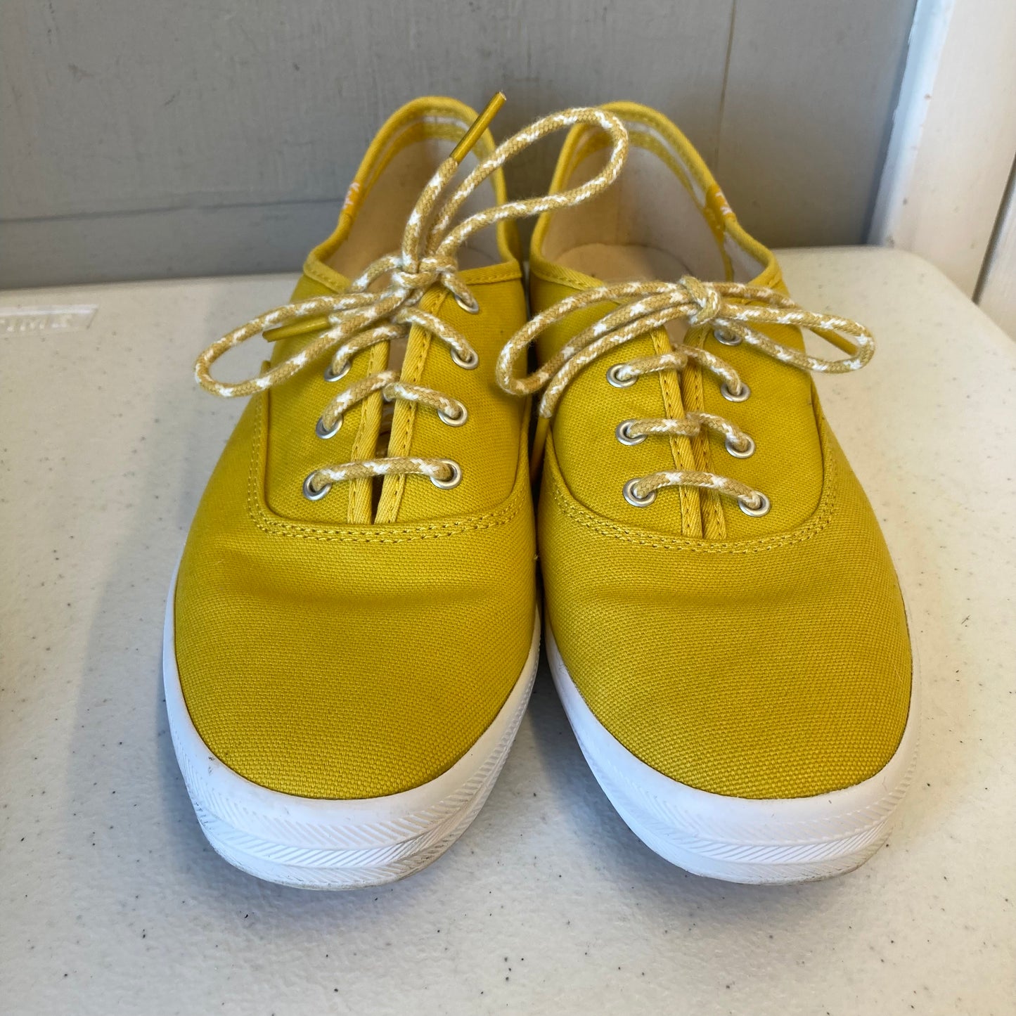 Shoes Sneakers By Keds In Yellow, Size:9