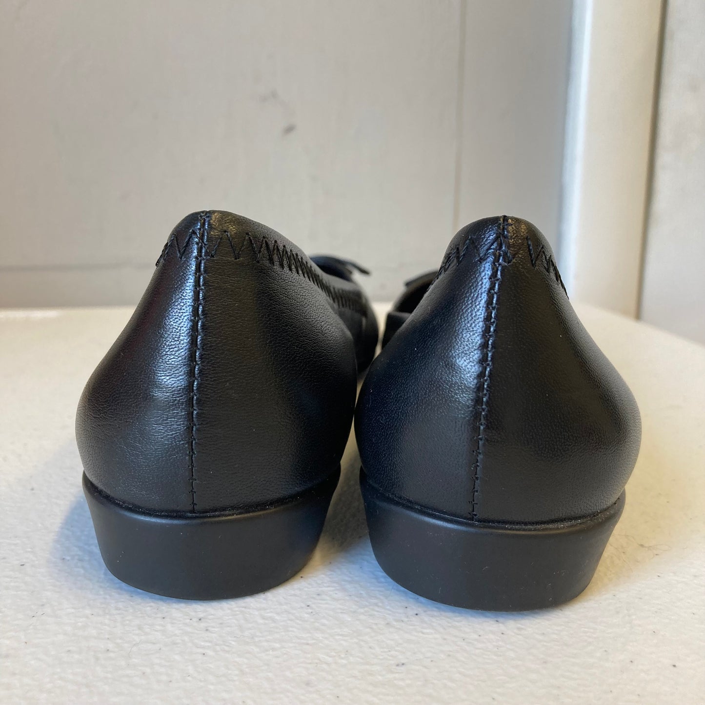 Shoes Flats By Aerosoles In Black, Size:7.5