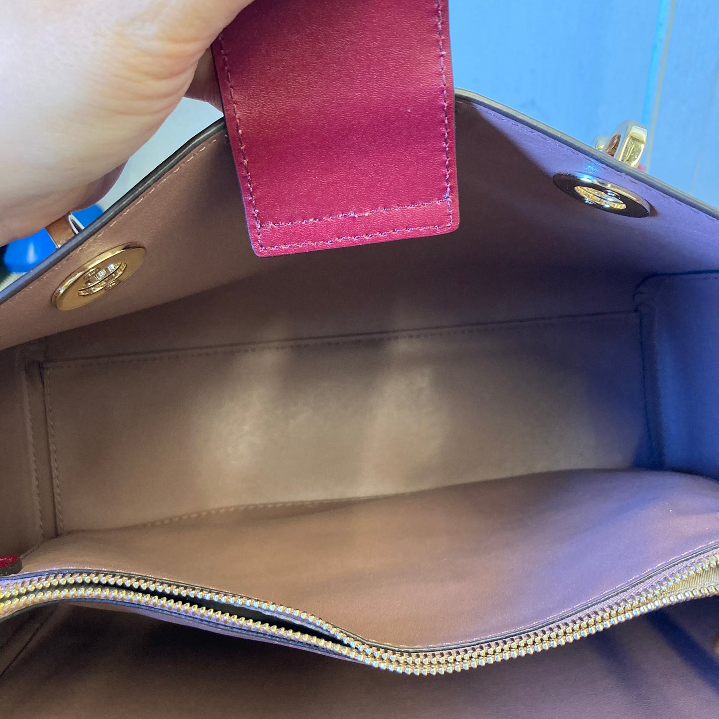 Handbag Designer By Michael Kors In Red, Size:Medium