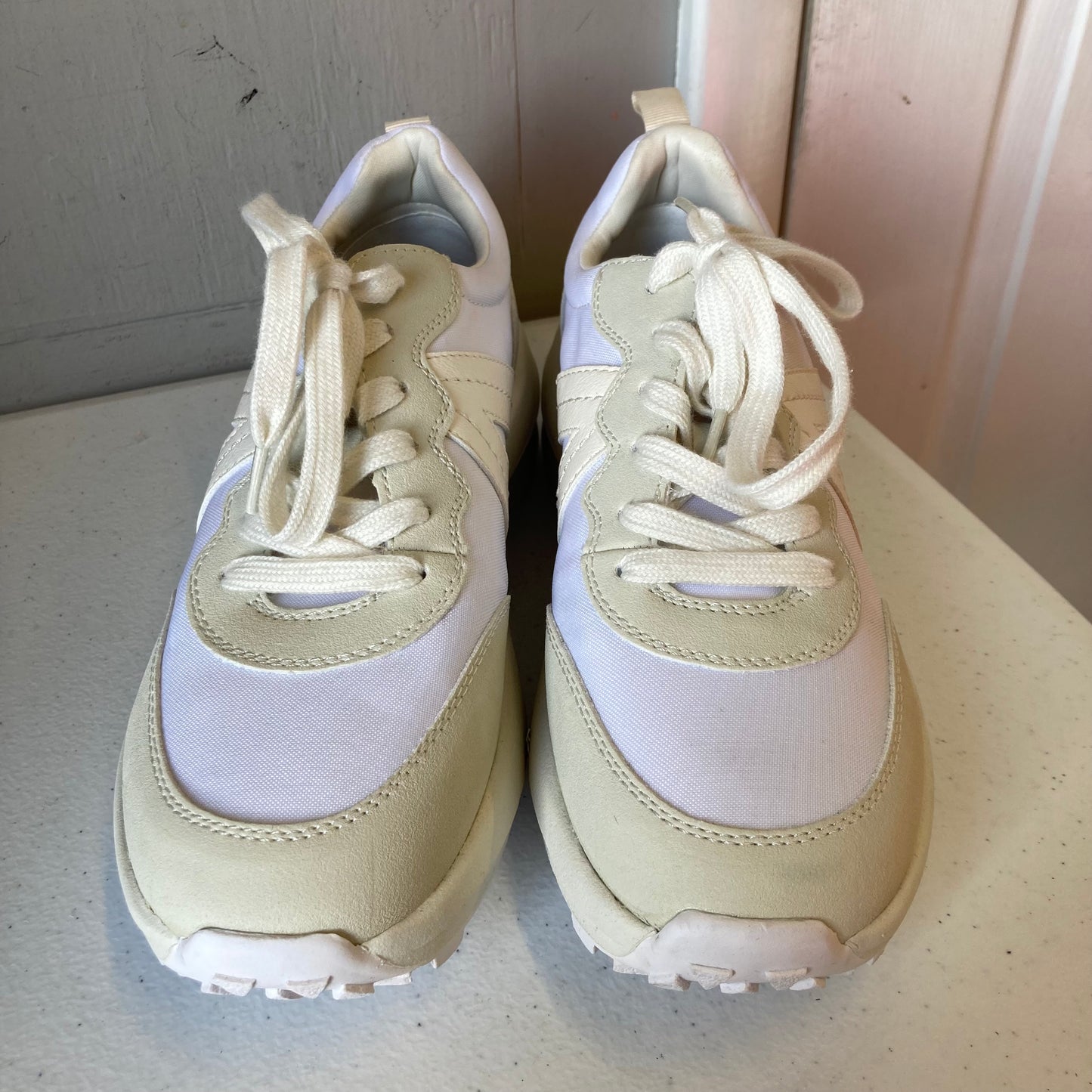 Shoes Athletic By Mia In White, Size:7.5