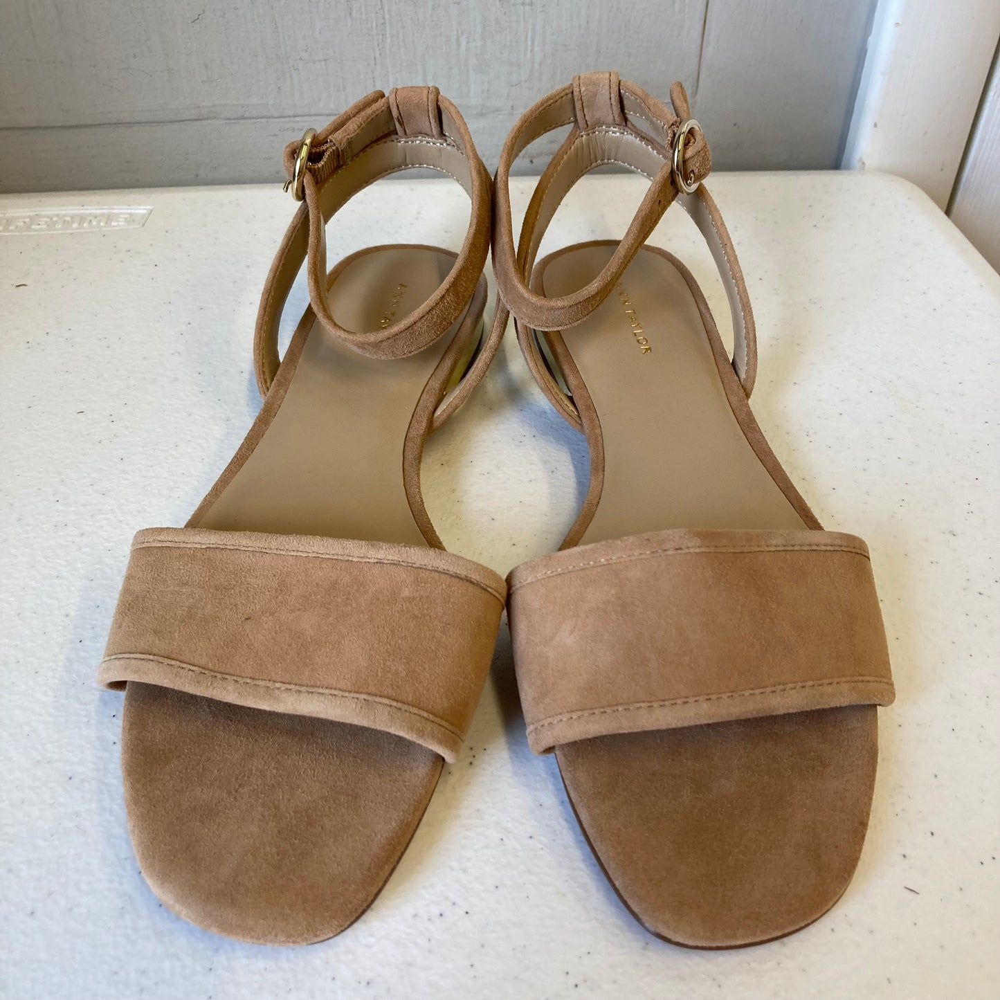 Sandals Flats By Ann Taylor In Tan, Size:7.5
