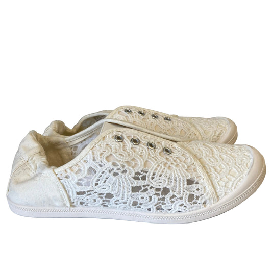 Shoes Sneakers By Torrid In White, Size:11