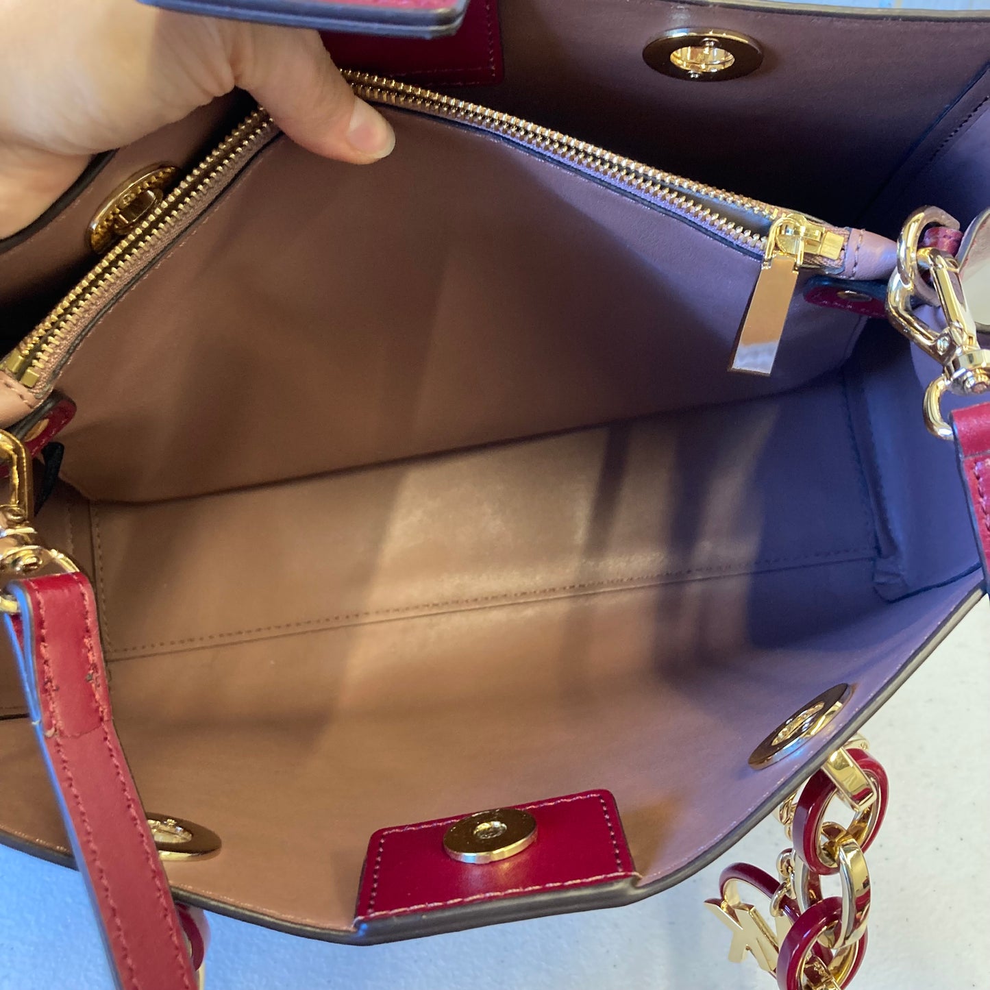 Handbag Designer By Michael Kors In Red, Size:Medium