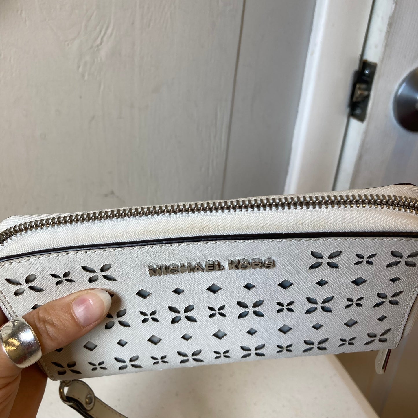 Wallet Designer By Michael Kors In White, Size:Medium