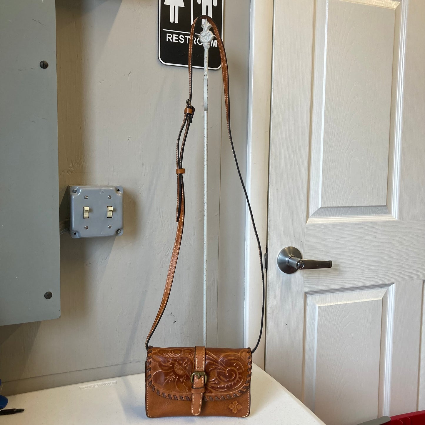 Crossbody Designer By Patricia Nash In Tan, Size:Small