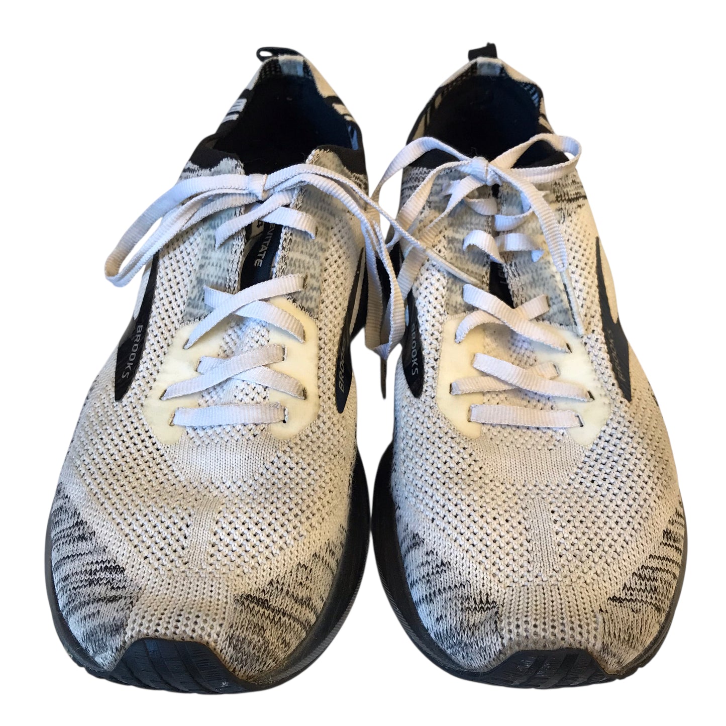 Shoes Athletic By Brooks In Black & White, Size:9.5