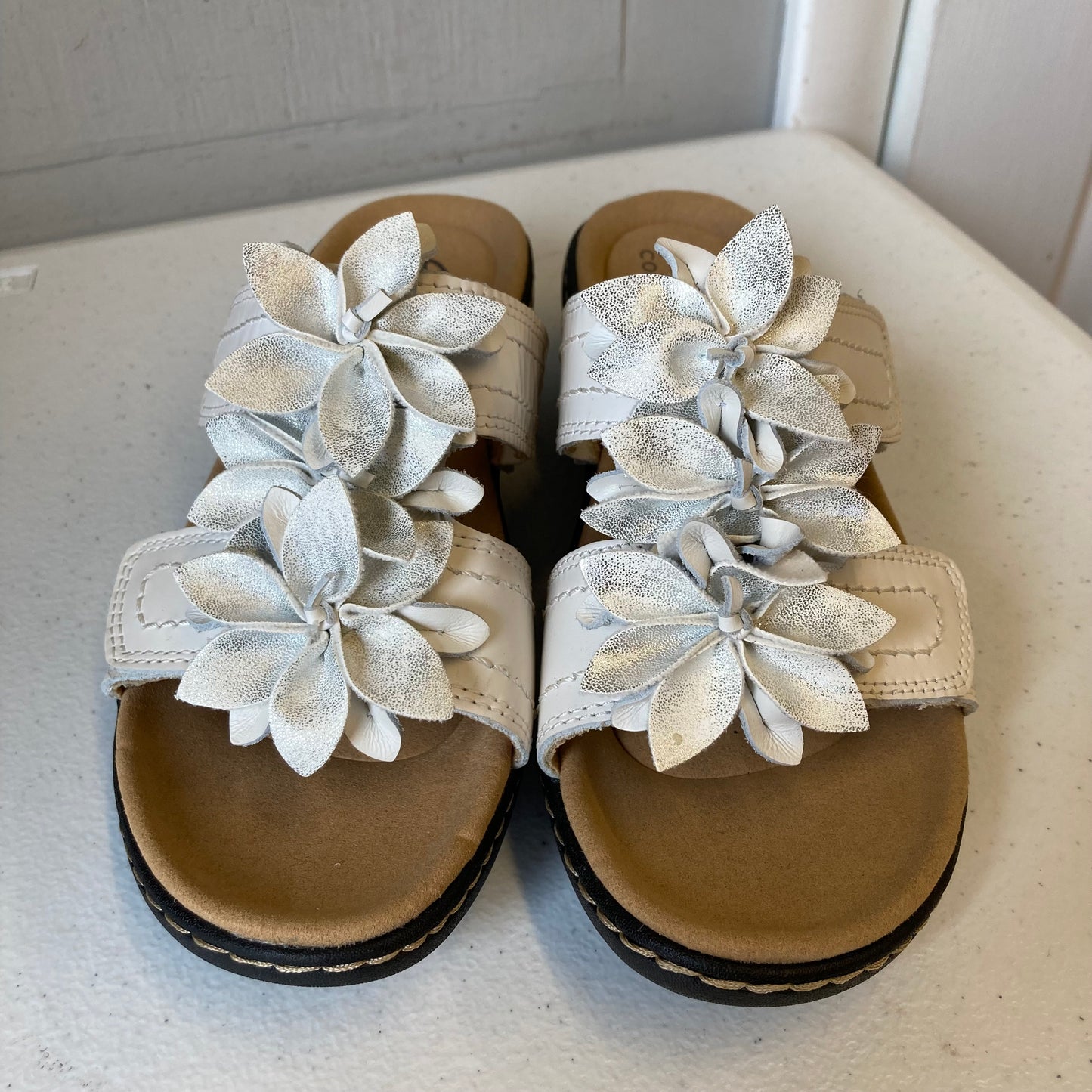 Sandals Heels Wedge By Clarks In White, Size:6.5