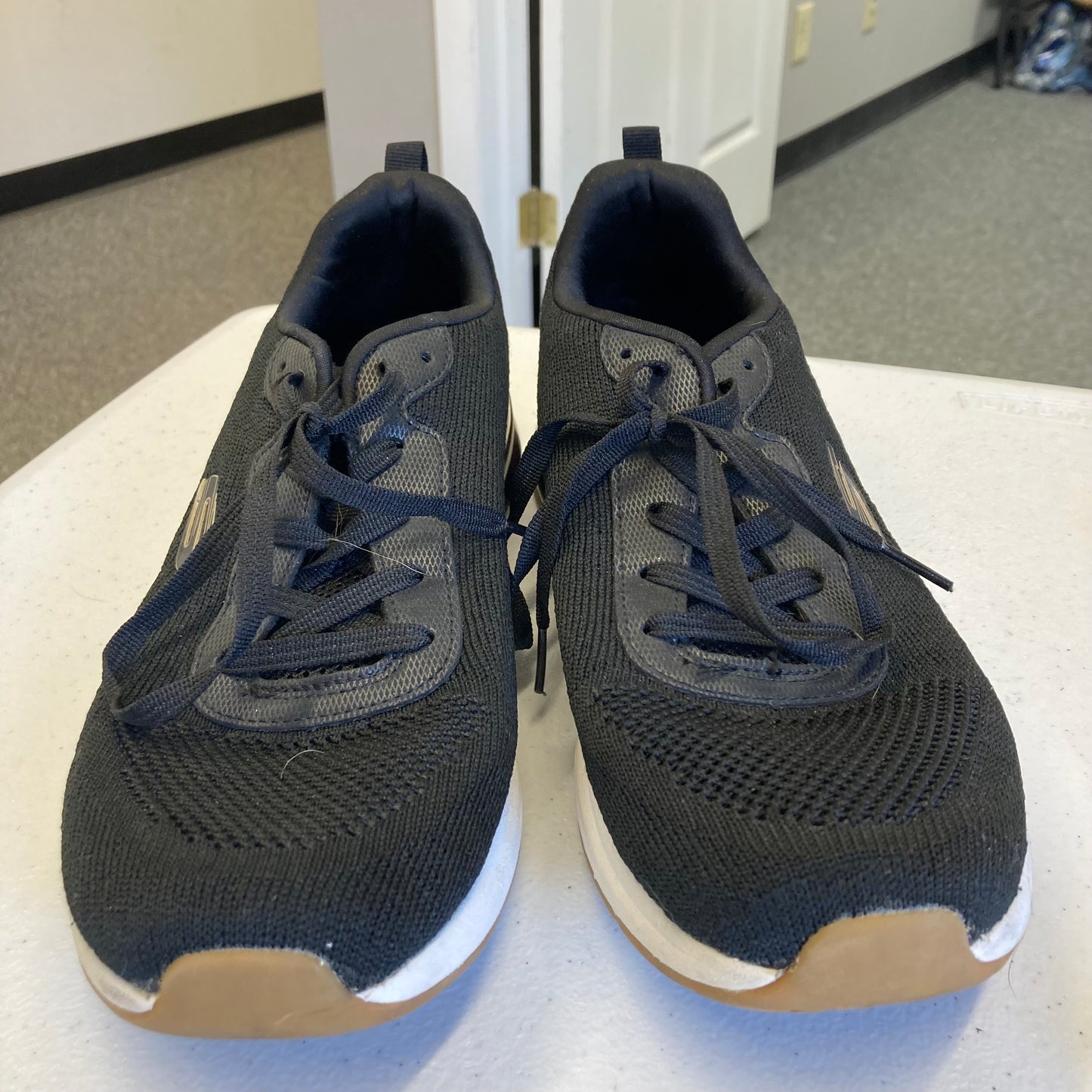 Shoes Athletic By Skechers In Black, Size:9.5