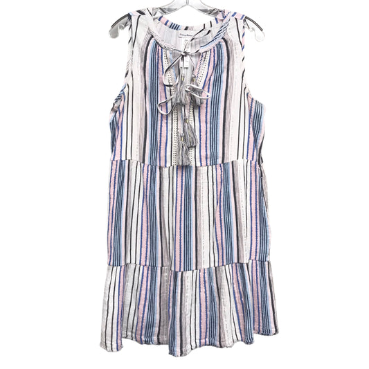 Dress Casual Short By Tommy Bahama In Striped Pattern, Size:L