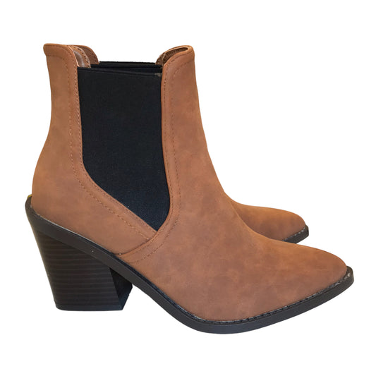 BROWN BOOTS ANKLE HEELS by CAMPSITE Size:8.5