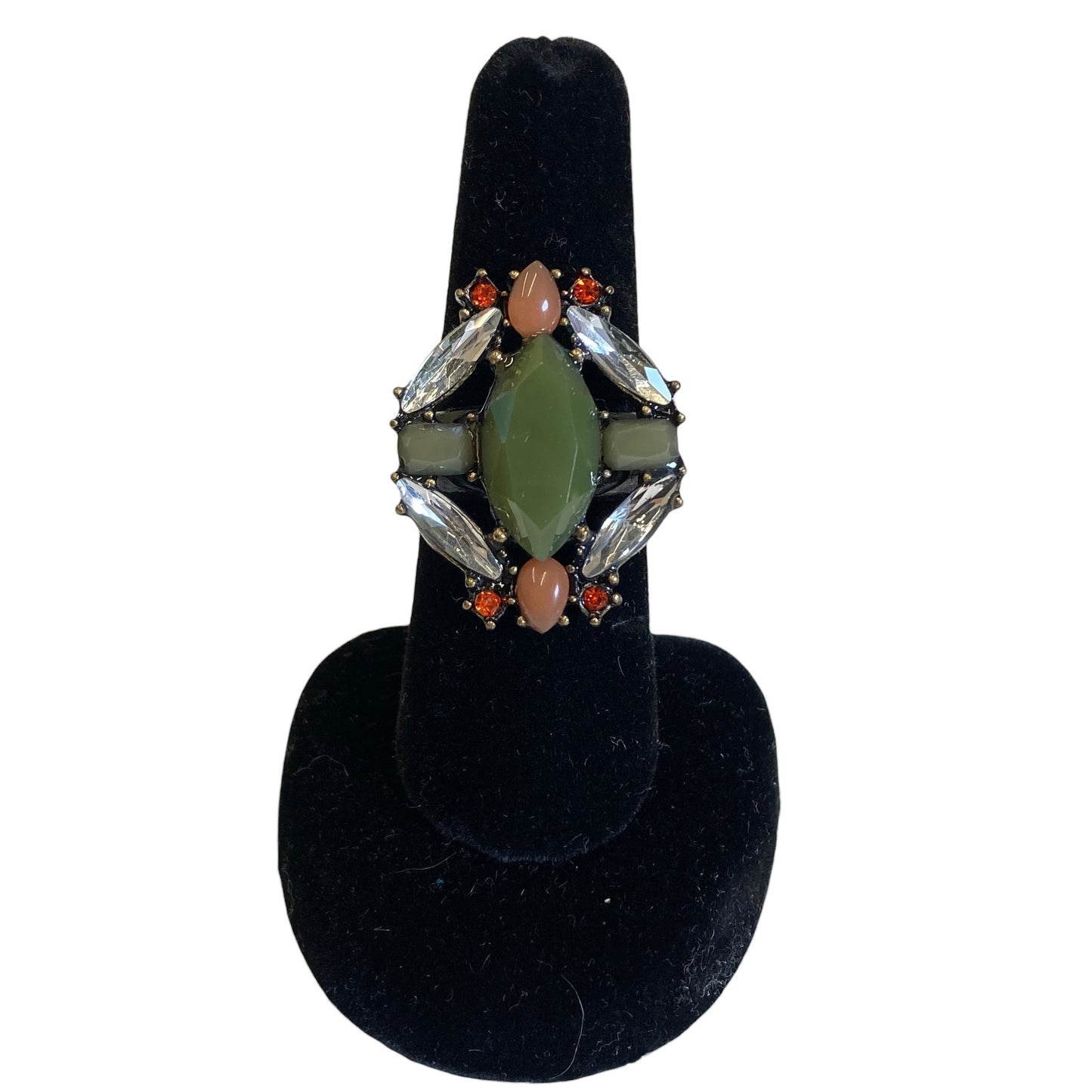 Ring Statement In Green