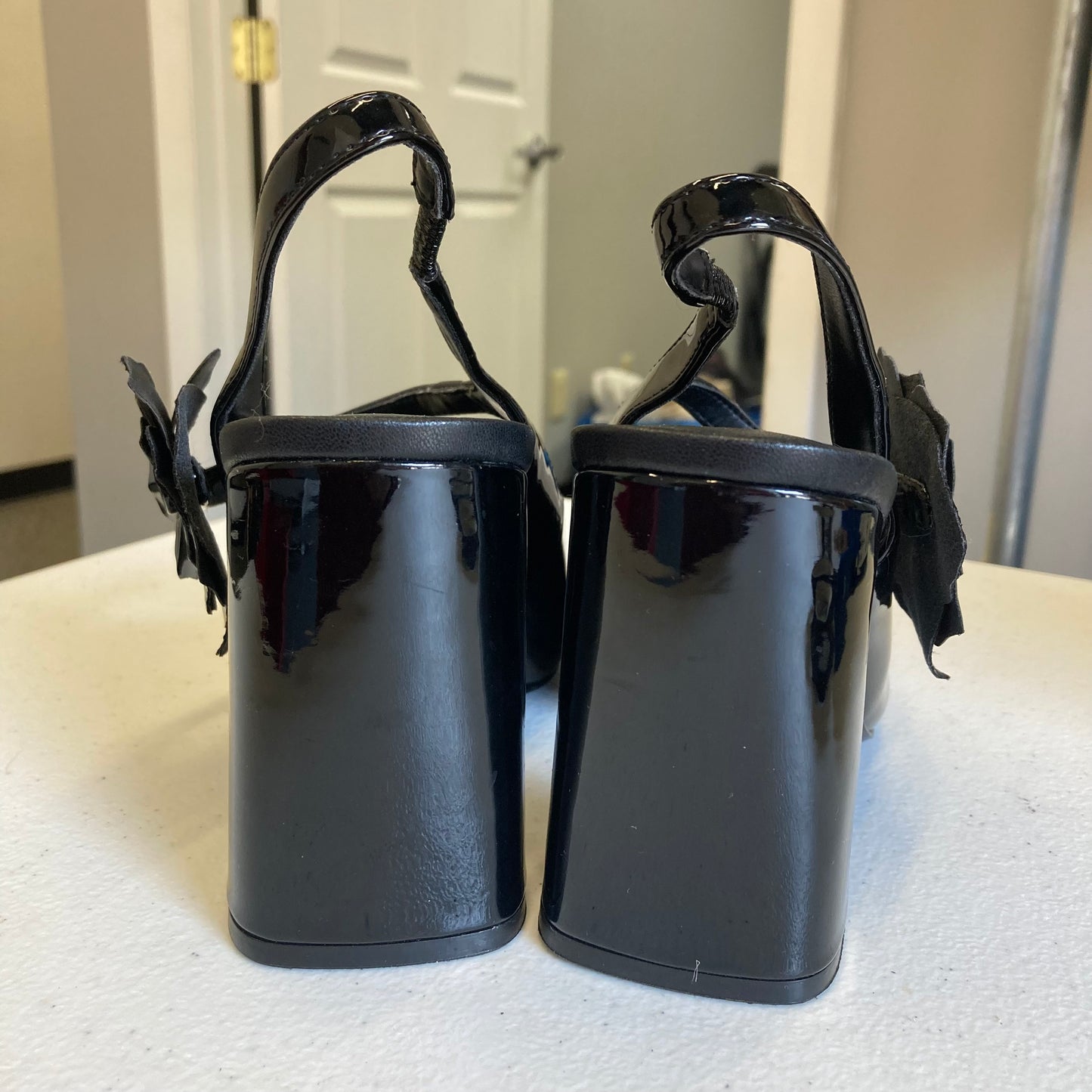 Shoes Designer By Karl Lagerfeld In Black, Size:7.5