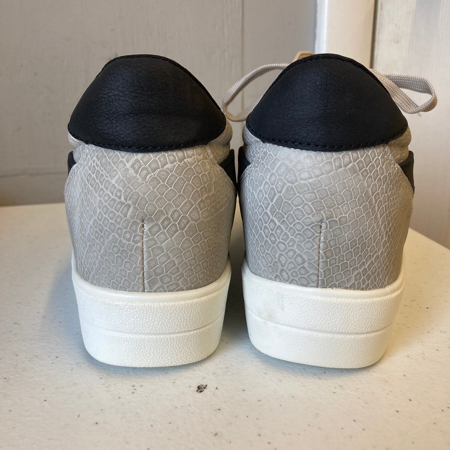 Shoes Sneakers By Ryka In Black & Grey, Size:8
