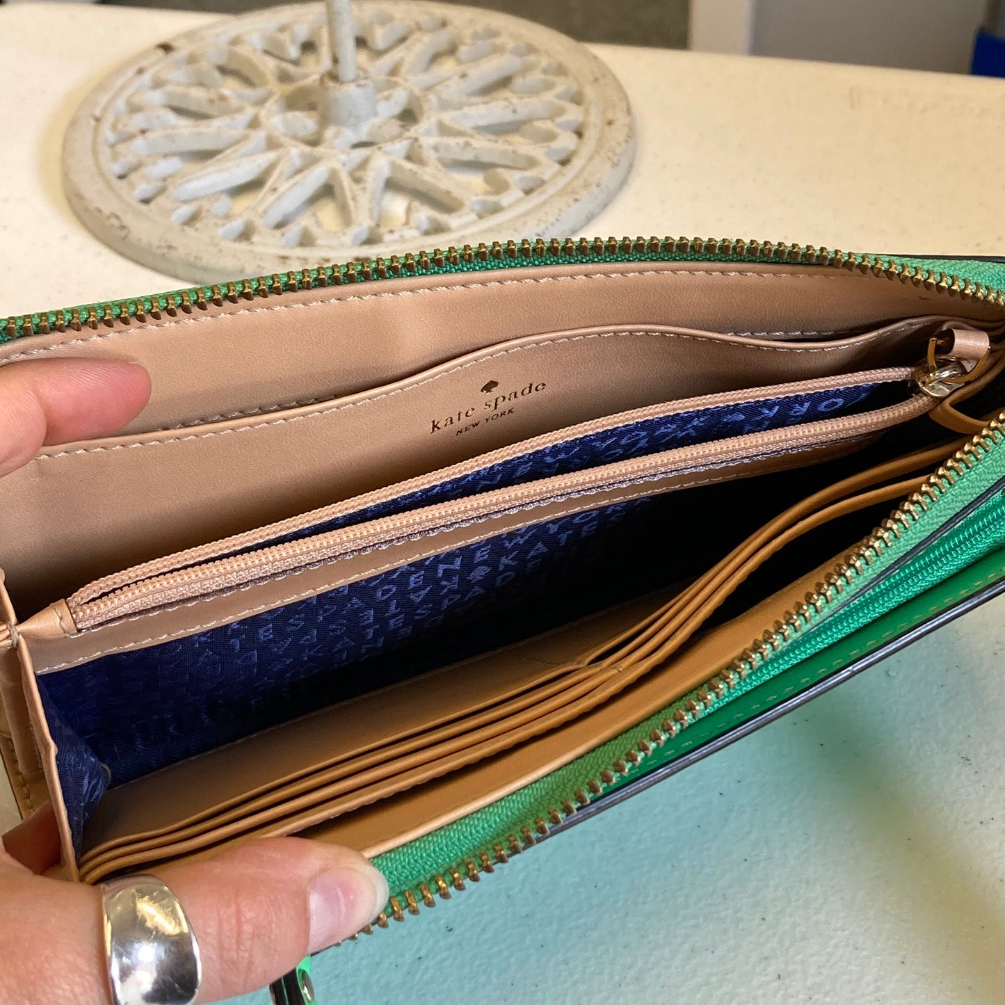 Wristlet Designer By Kate Spade In Green, Size:Medium