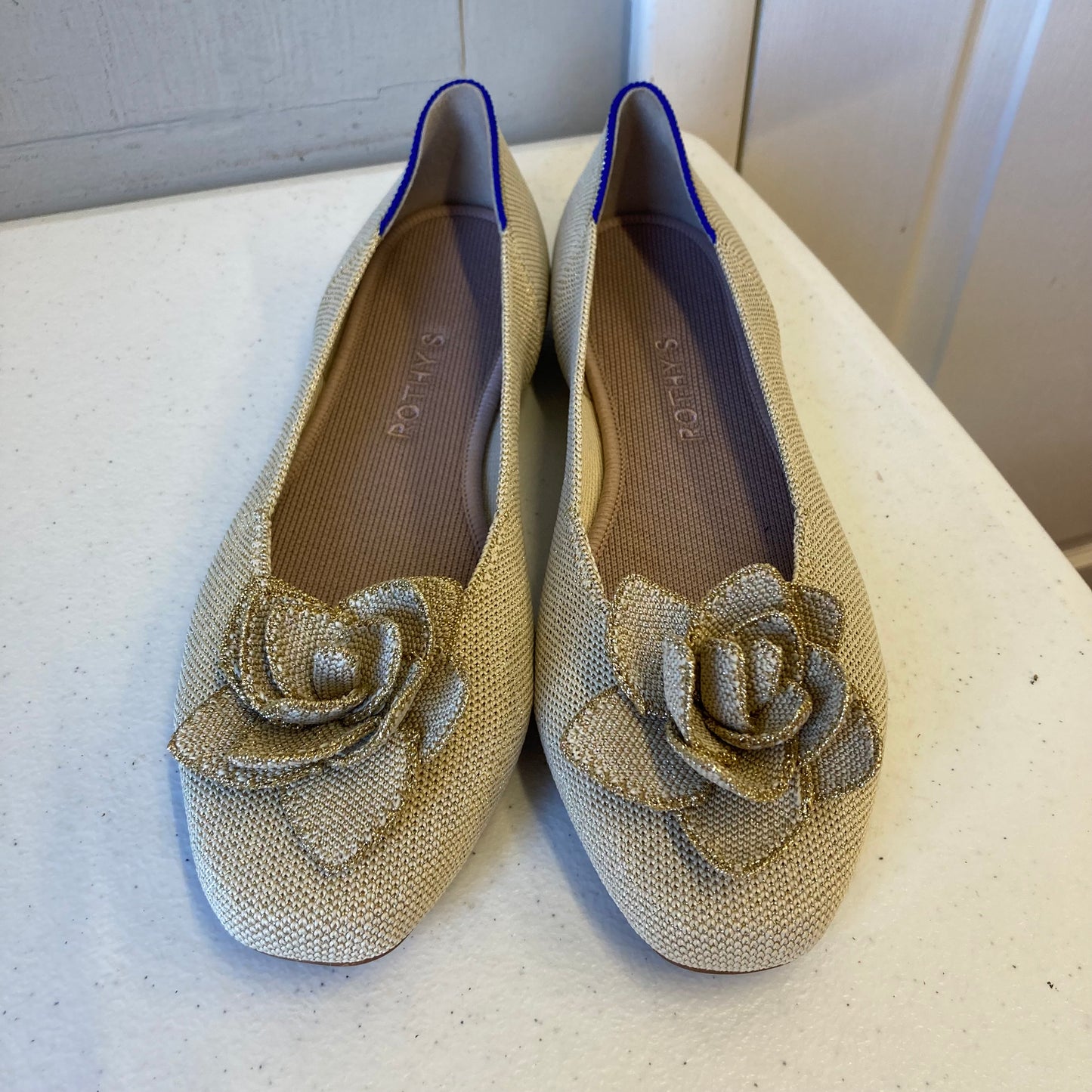 Shoes Flats By Rothys In Gold, Size:9.5