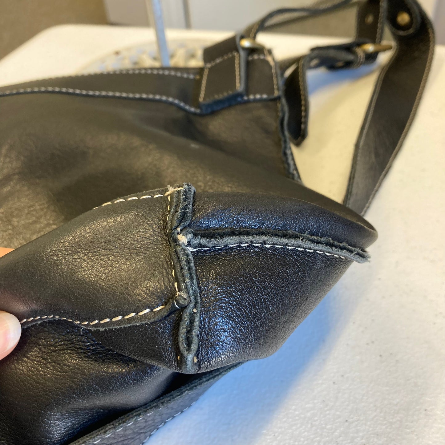 Handbag Leather By Avorio Italy In Black, Size:Large