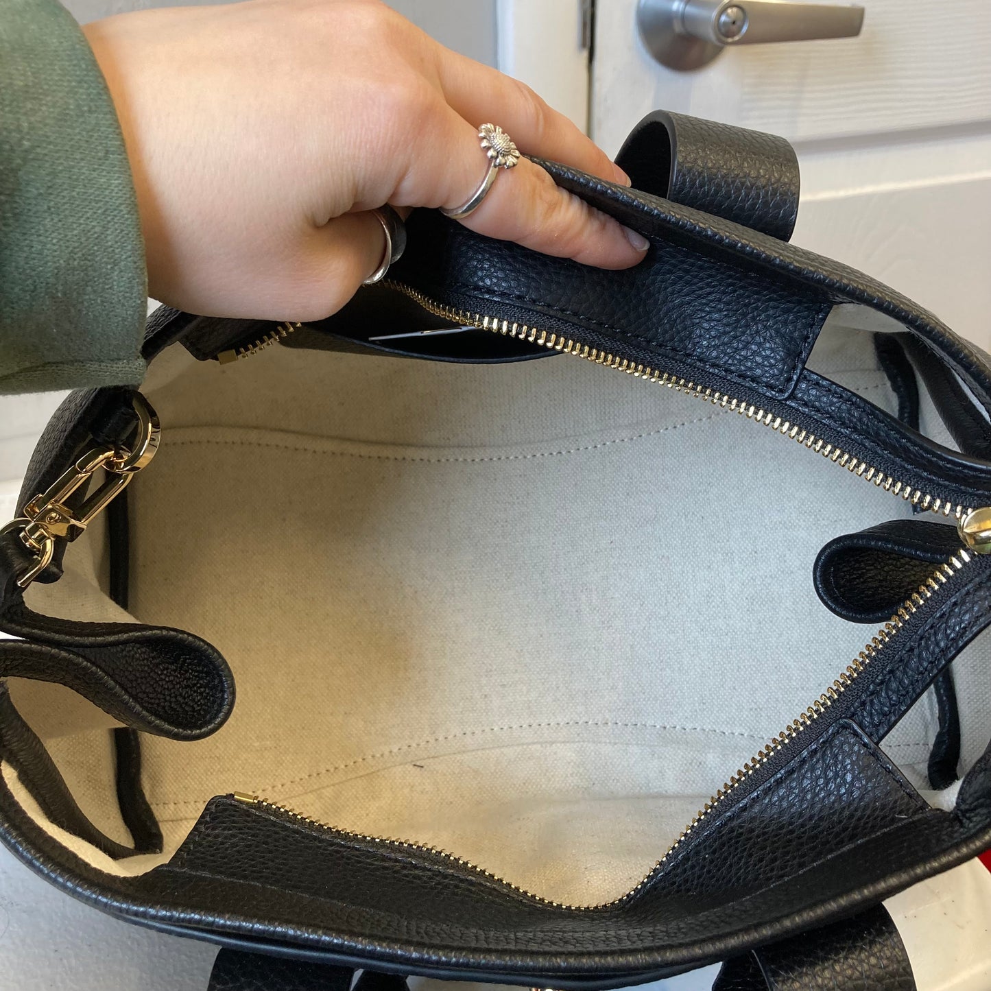 Handbag Designer By Michael Kors In Black, Size:Large