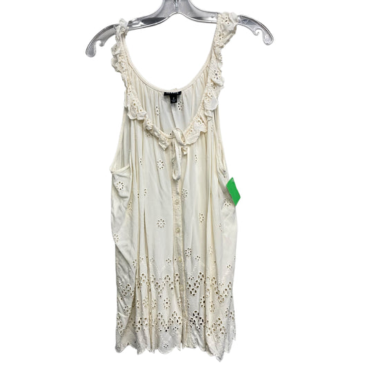 Top Sleeveless By Torrid In White, Size:2X