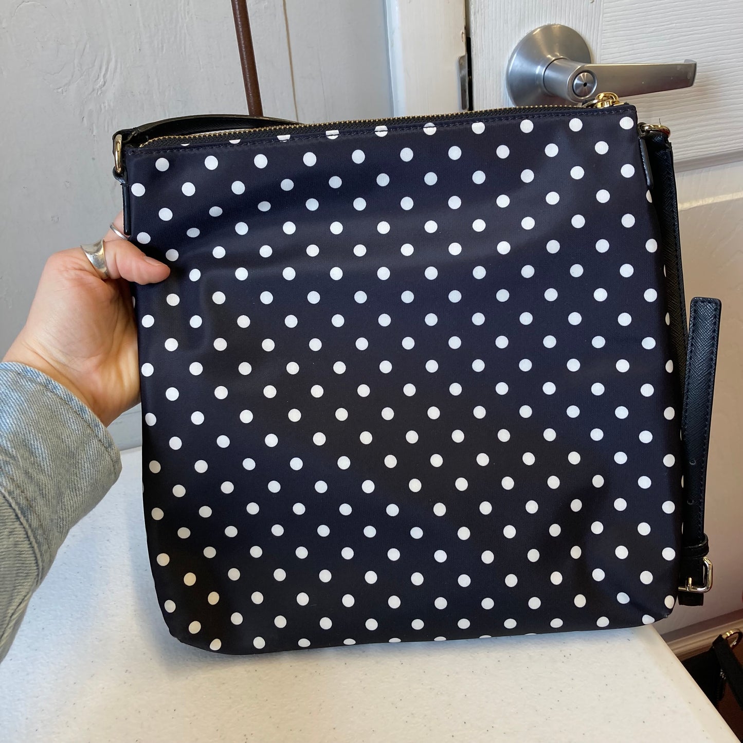 Crossbody Designer By Kate Spade In Polkadot Pattern, Size:Medium