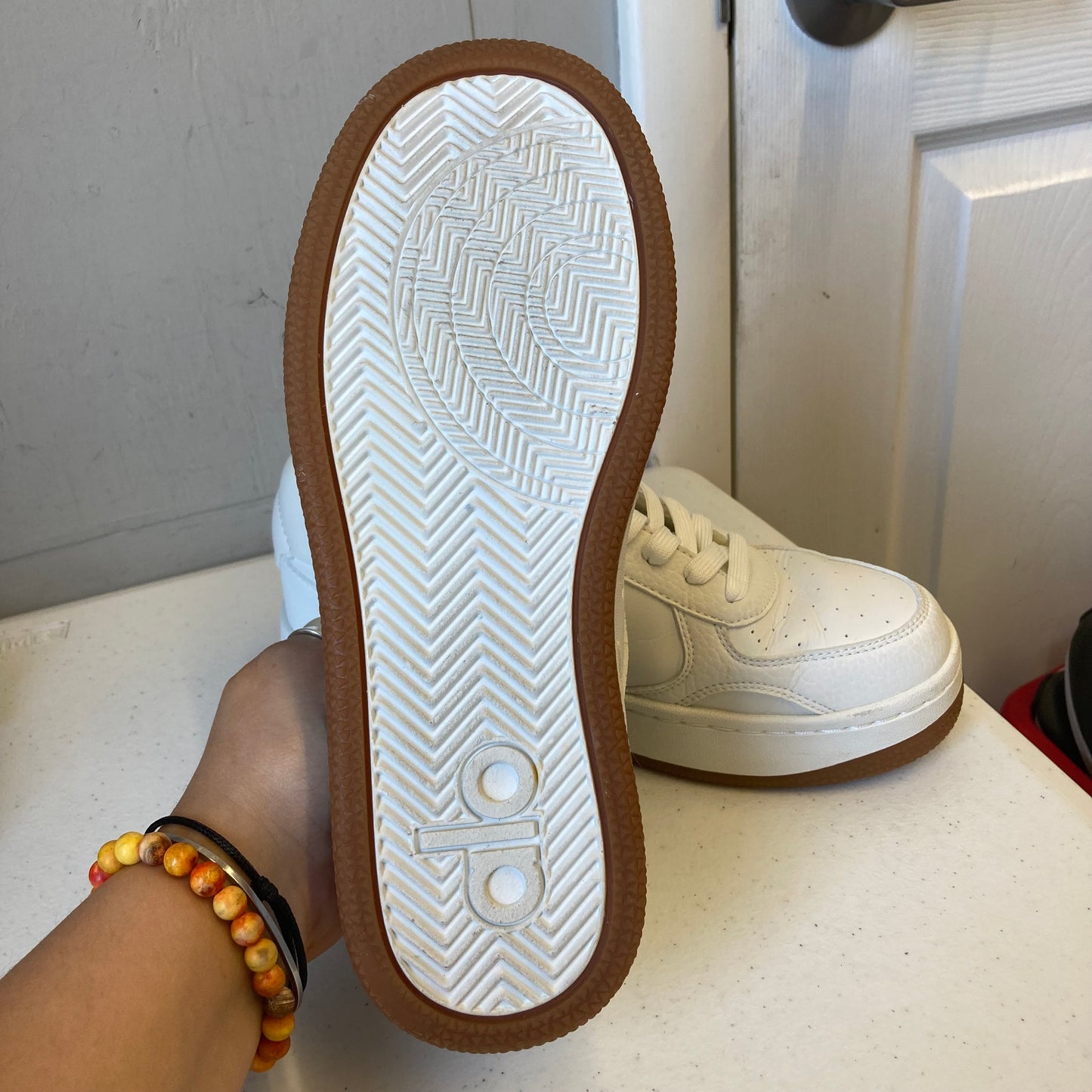 Shoes Athletic By Alo In White, Size:7