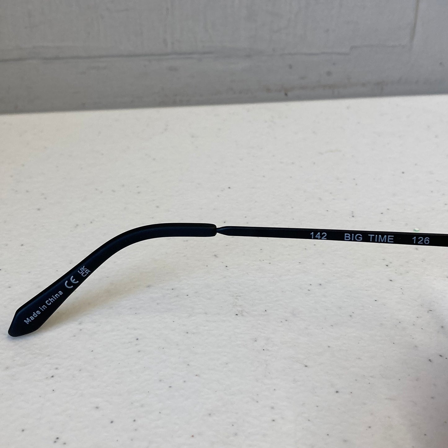 Sunglasses By Quay In Black