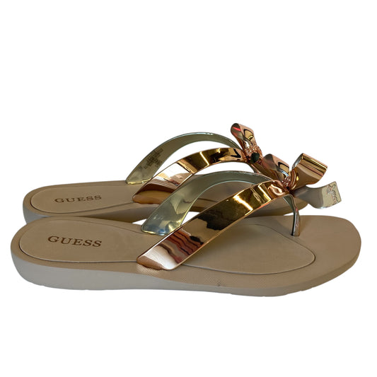Sandals Flip Flops By Guess In Gold, Size:10