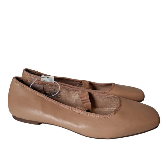 Shoes Flats By Old Navy In Tan, Size:7