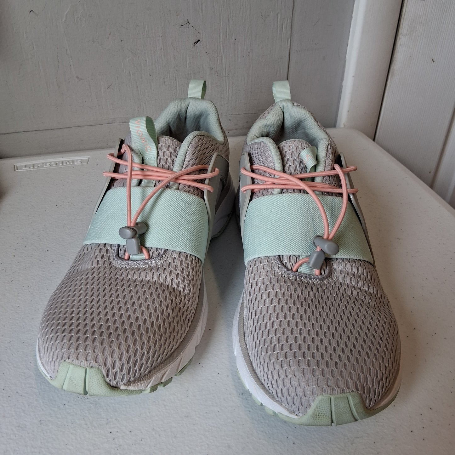 Shoes Athletic By Vionic In Grey, Size:8.5