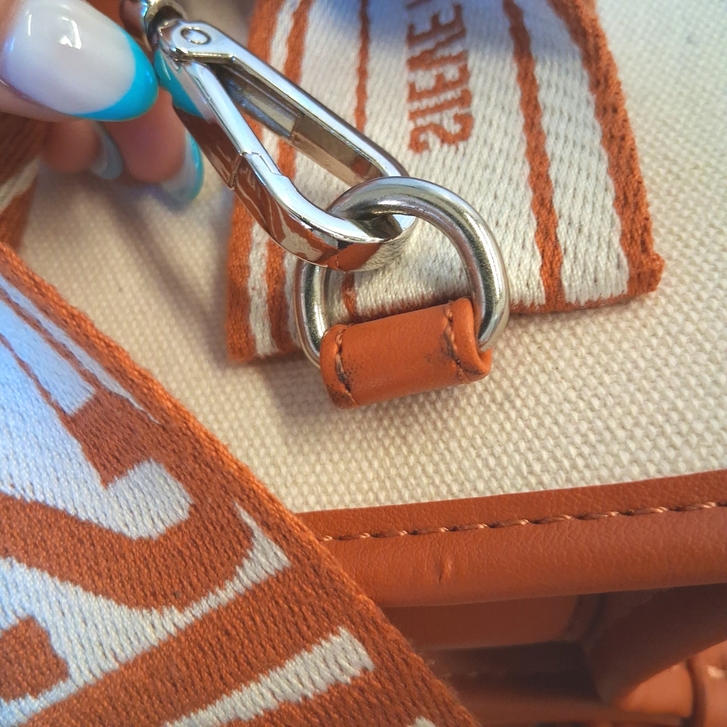 Crossbody By Steve Madden, Size: Medium