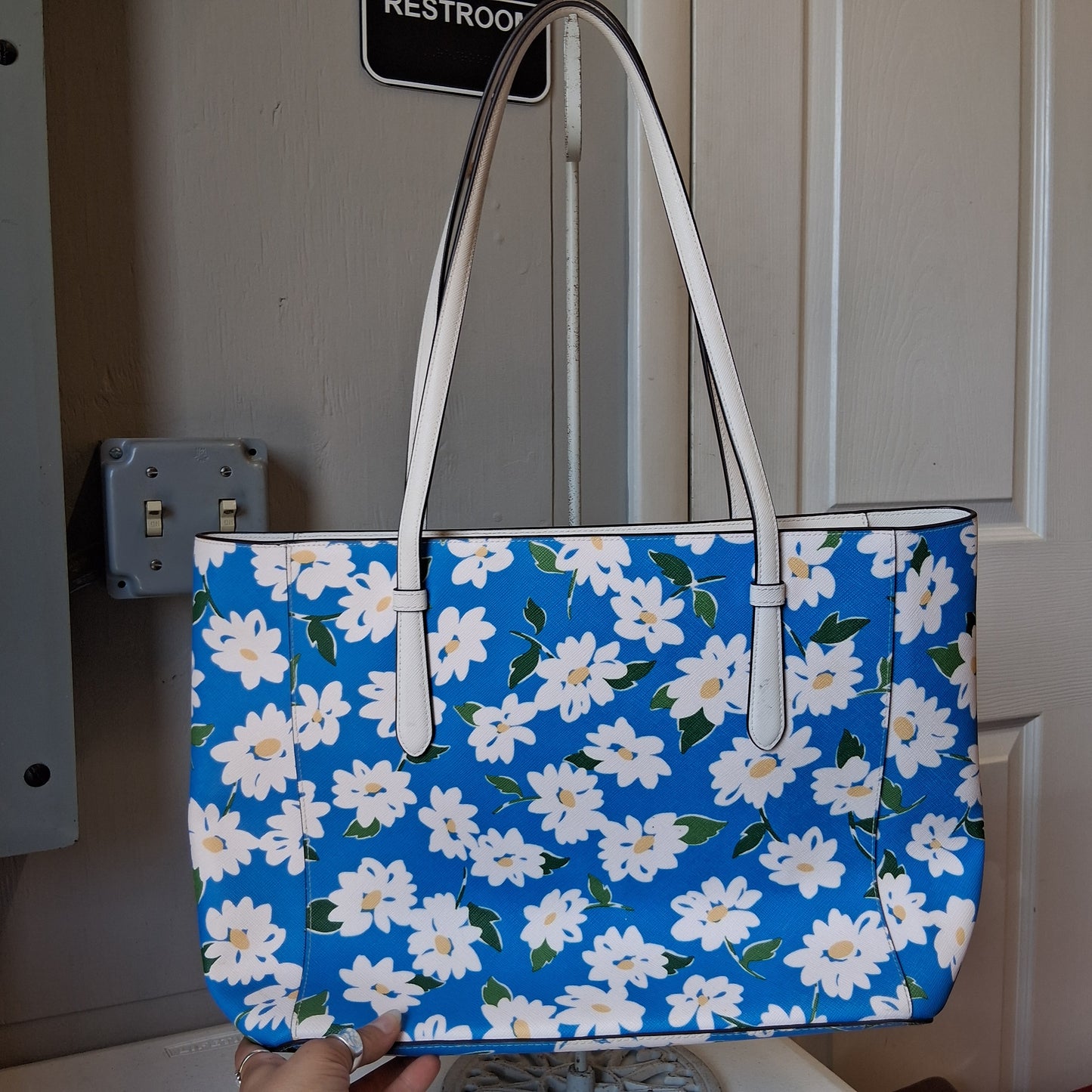 Tote Designer By Kate Spade In Floral Print, Size:Large