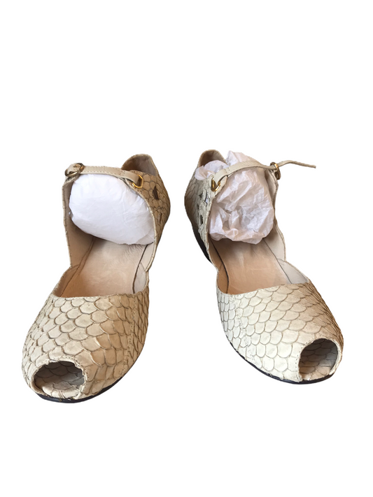 Liz claiborne womens twiggy 2025 heeled sandals